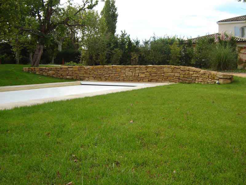 Gabriel GUYOT Paysagiste - Création et entretien de jardins, piscines et toitures végétales à Saint-Symphorien-sur-Coise dans le Rhône