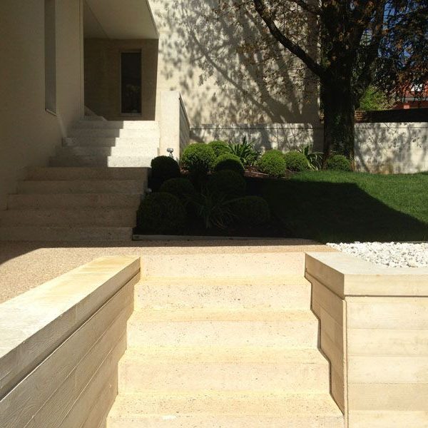 Gabriel GUYOT Paysagiste - Création et entretien de jardins, piscines et toitures végétales à Saint-Symphorien-sur-Coise dans le Rhône